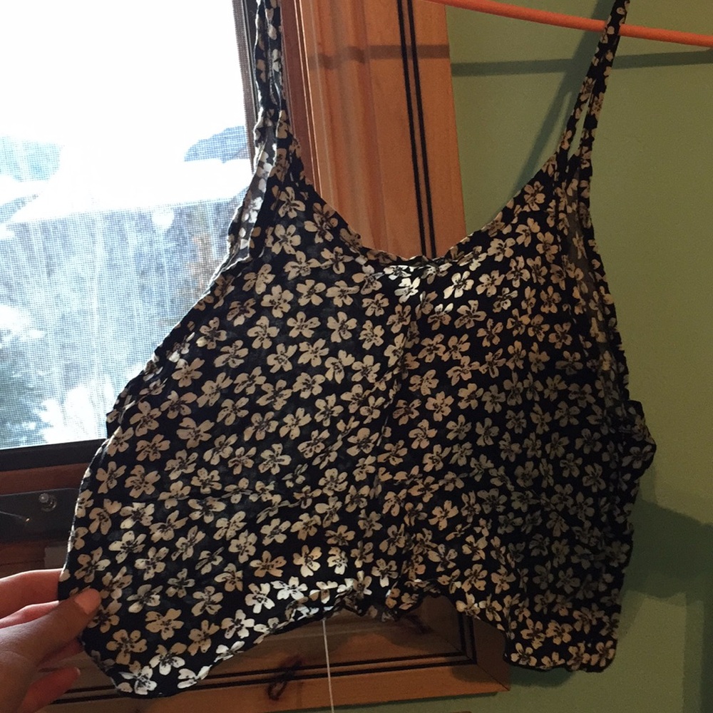 Brandy melville flower tank top
